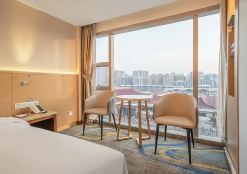 Deluxe City View King Room