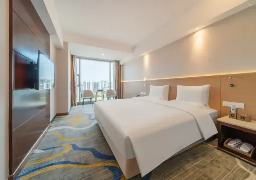 Deluxe City View King Room