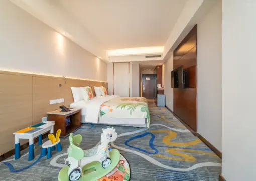 Exceptional City-View Family Double Bed Room