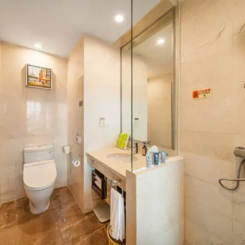Exceptional City-View Family Double Bed Room