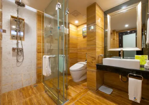 Executive Double Bed Room (Screen Projection TV + Panoramic Floor-to-Ceiling Window + Large Bathtub + Smart Toilet)