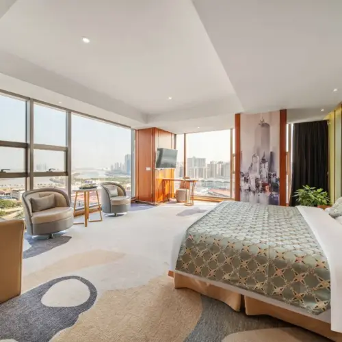 Executive Double Bed Room (Screen Projection TV + Panoramic Floor-to-Ceiling Window + Large Bathtub + Smart Toilet)