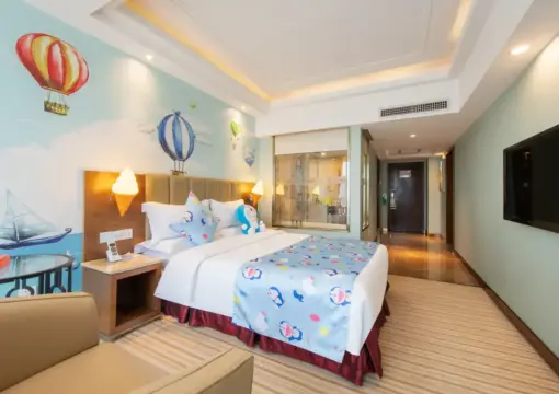 Premier Family Friendly Suite – Sea-View (2 Beds)